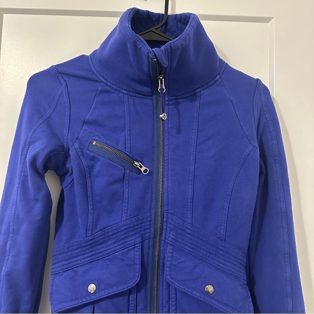 Lululemon It’s Happening Workout Running Jacket In Pigment Blue Size 4 Women’s - Picture 6 of 16